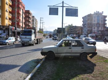 Bayan Sürücü Canını Zor Kurtardı