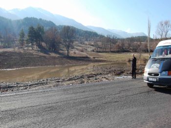 ÇAYSIMAV - Çaysimav Belediye Başkanı Emin Ceylan Karayollarından Şikayetçi