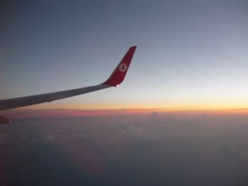 DUSSELDORF - Havaalanında Yolcu Sayısı Yüzde 20 Arttı