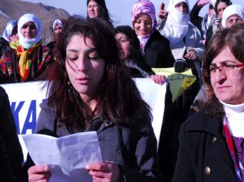 BOSTANIÇI - Kadınlar Şırnak'taki Olayı Protesto Etti