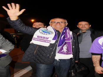 NEDIM TÜRKMEN - Ordululardan Cuper'e Samsun'da Coşkulu Karşılama