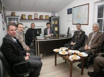 CELIL ÖZ - Vali Öz'den Asiad'a Ziyaret