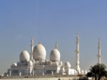 ABU DABI - Cumhurbaşkanı Gül, Şeyh Zayed Camii'ni Ziyaret Etti