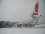 NÜRNBERG - Hava Ulaşımına Kar Engeli