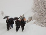 Bitlis'te Kapanan Köy Yolları Açılıyor