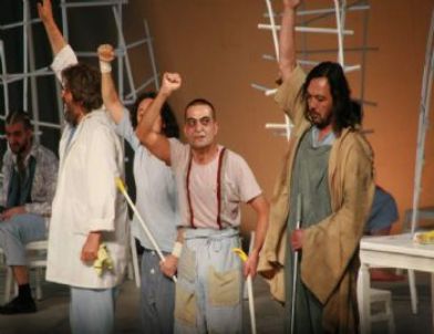 Guguk Kuşu'na Muhteşem Gala