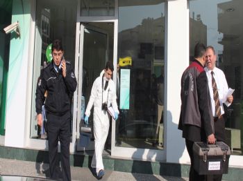 Oyuncak Silahla Banka Soymak İstedi