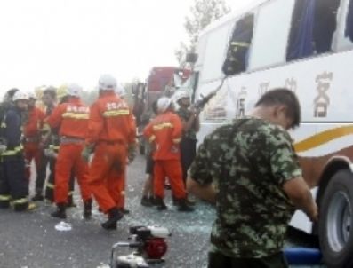 Çin'de Trafik Kazası 18 Can Aldı