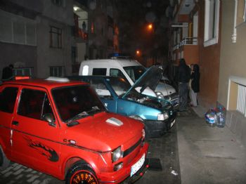 Edirne'de park halindeki 7 araç kundaklandı