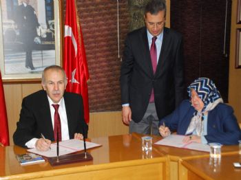 CAFER YıLMAZ - Eğitime 600 Bin Tl Nakdi Yardım