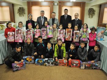 LOKMAN ERTÜRK - İlköğretimli Miniklerden Başkan Ertürk'e Ziyaret