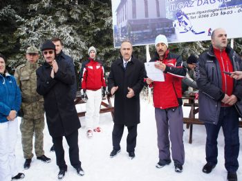 TÜRKIYE KAYAK FEDERASYONU - Kastamonu'da Kayak İl Birinciliği Müsabakaları Yapıldı