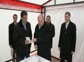 FERHAT AKKUŞ - Köylere Taziye Çadırı Dağıtıldı