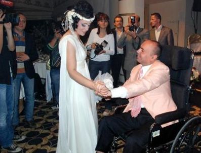 SAFIYE SOYMAN - Safiye Soyman'ın gelini kusurlu bulundu