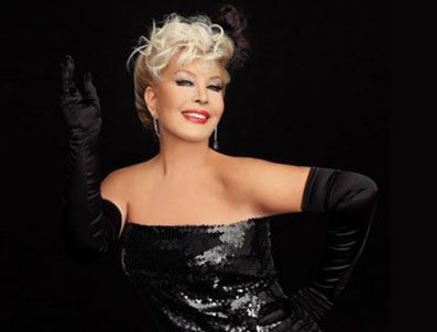 ROD STEWART - Emel Sayın: Rod sarılınca titredim