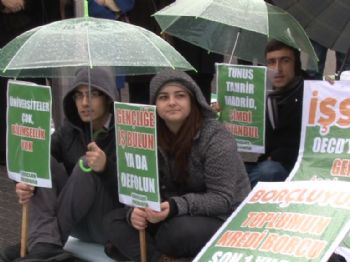 WALL STREET - İşsizliğe Dikkat Çeken Üniversitelilerden Oturma Eylemi