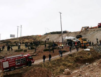 KADİR YILDIRIM - Keşanspor futbol takımı kaza yaptı: 2 ölü