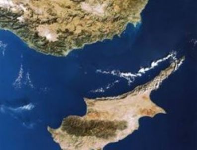 FINANCIAL TIMES - Kıbrıslı Rumlardan Yunanistan'a Çelme