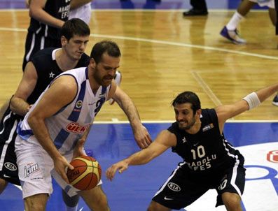 KEREM GÖNLÜM - Fenerbahçe'ye Caferağa yaramadı