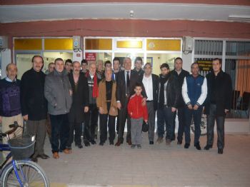 KENAN ÇETIN - Başkan Ak, Mahalleleri Gezerek Sorunları Dinliyor