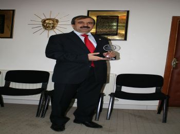 HAYATI TEKIN - Hayati Tekin Başarılı Belediye Başkanı Seçildi