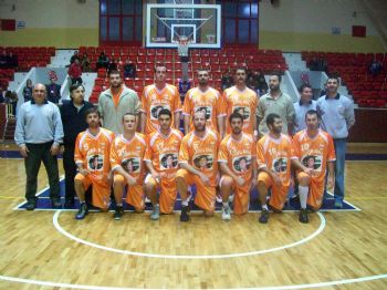 Adanaspor Üniversitelilerspor'u Farklı Yendi