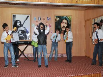 DOĞUKAN MANÇO - Barış Manço Tuzla’da Anıldı