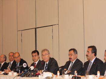 TACIDAR SEYHAN - Baykal: Chp’de Ciddi Sorunların Şekillenmekte Olduğunu Görüyoruz