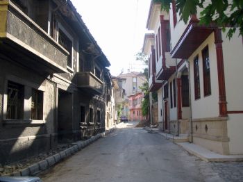 İl Kültür ve Turizm Müdürlüğü Binasına Sdü Talip