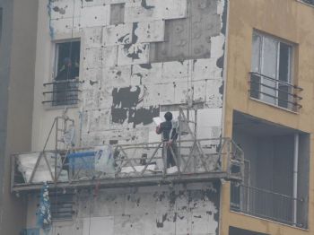 DOĞANBEY - Lodosun Yalıtımlarını Söktüğü Toki İnşaatının Onarımına Başlandı