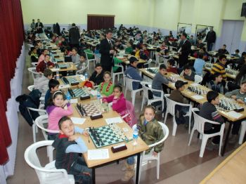 OSMAN BILGIN - Polatlı’da Satranç Turnuvasında Dereceye Girenler Ödüllendirildi