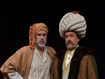 BURAK SERGEN - Sinpaş Gyo Yeni Projesi İle Bu Kez Tiyatro Sahnesinde