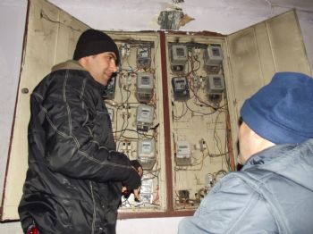 Tedaş Müdürü Nurbaki, Denetim ve Kontrol Ekiplerinin Başında Çalıştı