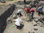 İLYADA - Arkeoloji Bölümü Kazı Ekibi Araziden Döndü