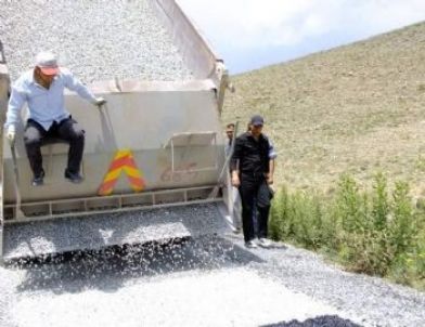 Çaldıran’da Asfalt Çalışması