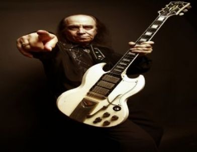 Erkin Baba İzmirlilerle Hasret Giderecek