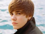 AVRİL LAVİGNE - İşte Justin Bieber'in Ünlü Akrabaları