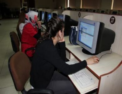 Bilgisayar Eğitimine İlgi Artıyor