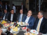 Başbakan Yardımcısı Atalay'dan Kktc Heyetine Uçak Jesti
