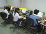 OY PUSULASI - Bingöl'de Öğrenciler, Okul Temsilcisini Elektronik Ortamda Seçti
