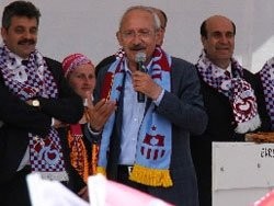 Kılıçdaroğlu Trabzonspor kaşkolu takmasın