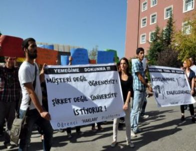 Öğrenci Hakları Platformu Üyeleri Üniversite Yönetiminden Talepte Bulundu