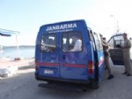 Türk Karasularında 34 Kaçak Göçmen Yakalandı