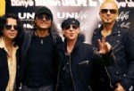 SCORPIONS - Efsane grup Scorpions İzmir'i salladı