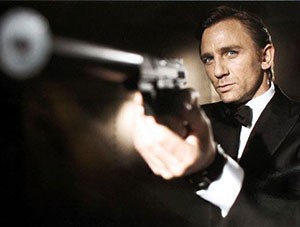 James Bond bize çalışıyor