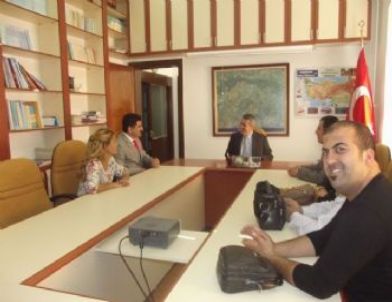 Komedi Dans Üçlüsünden Demirci Kaymakam Sezgin’e Ziyaret