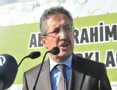 Şair Karakoç’un İsmi Parkta Yaşıyor