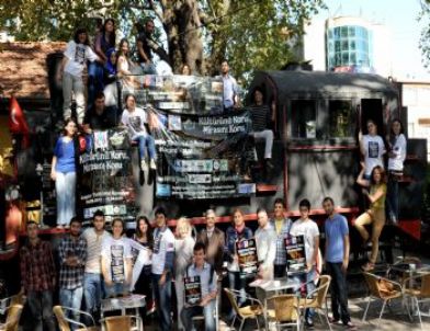 Tarihi Tren İstasyonunda Keyifli Bir Mola