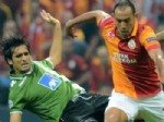 ALİ SAMİ YEN - Galatasaray 90 dakika tek kale oynadı ama...