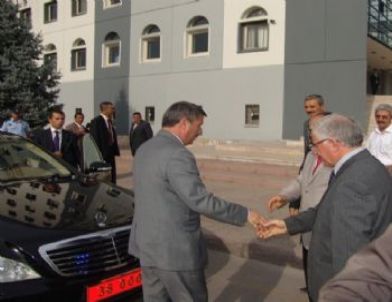 Vali Yılmaz Kocasinan Belediyesi’ni Ziyaret Etti